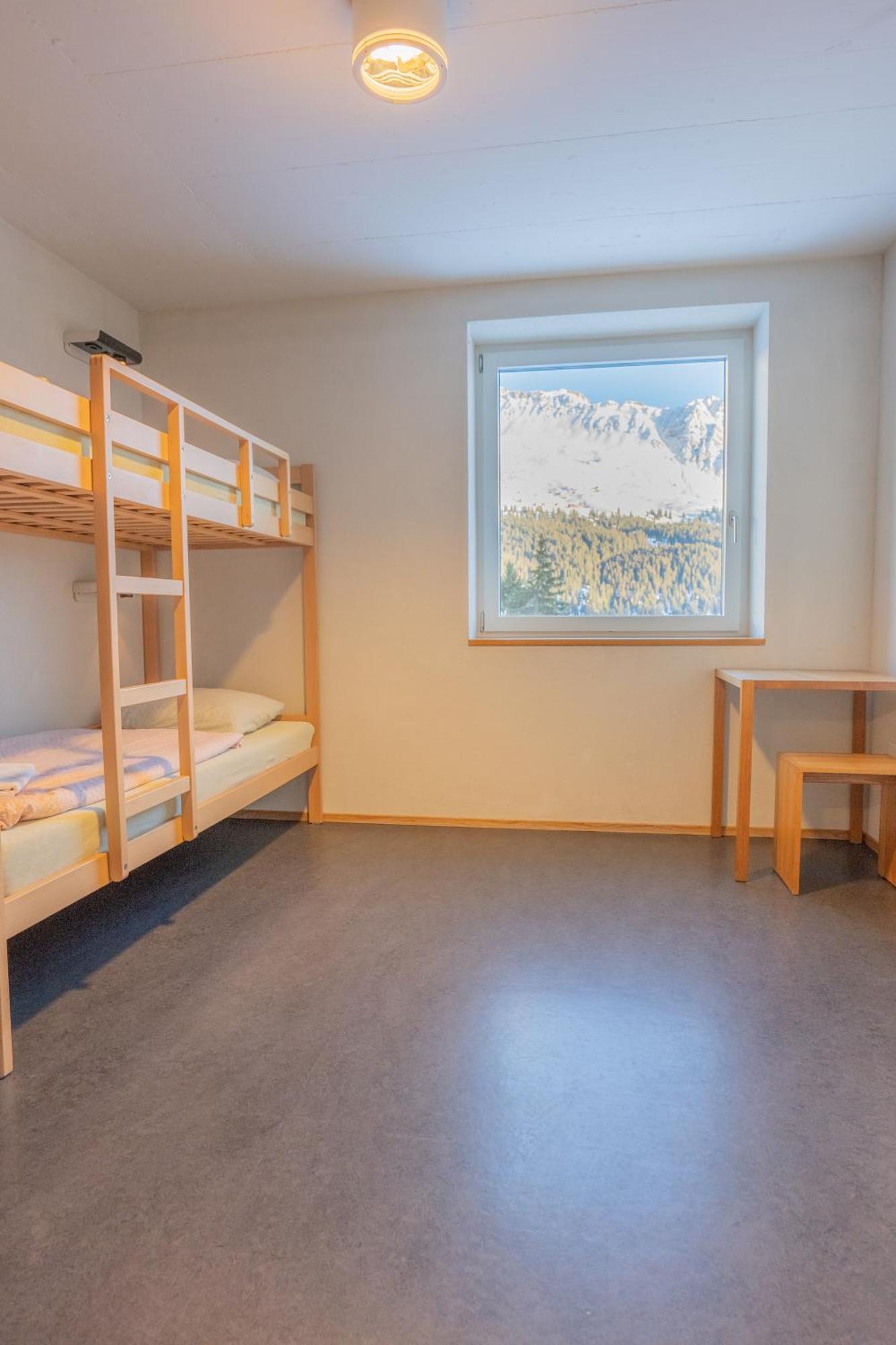 Valbella-Lenzerheide Youth Hostel Exterior photo