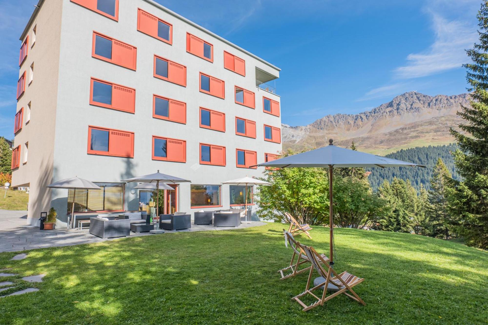 Valbella-Lenzerheide Youth Hostel Exterior photo