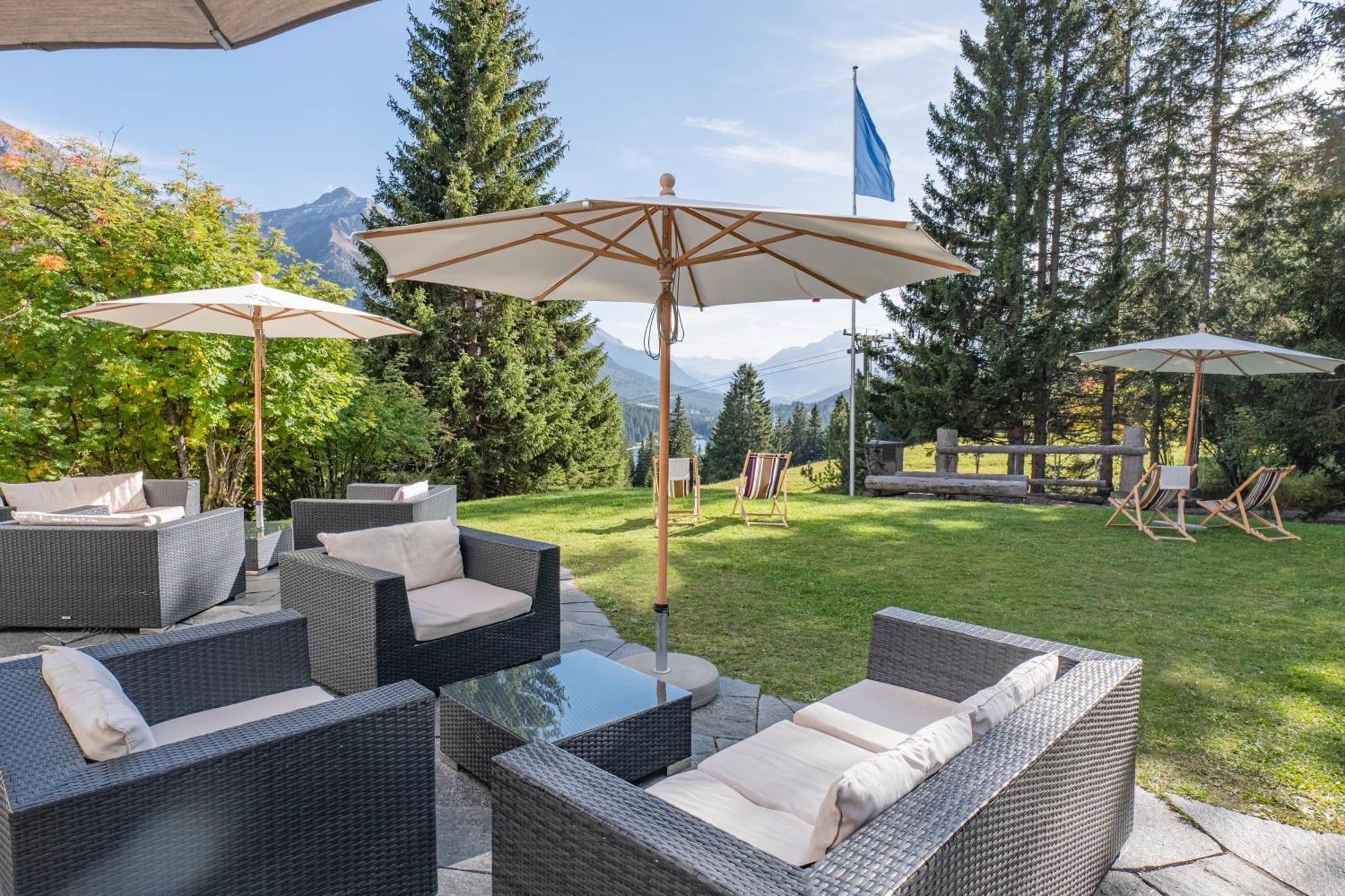 Valbella-Lenzerheide Youth Hostel Exterior photo
