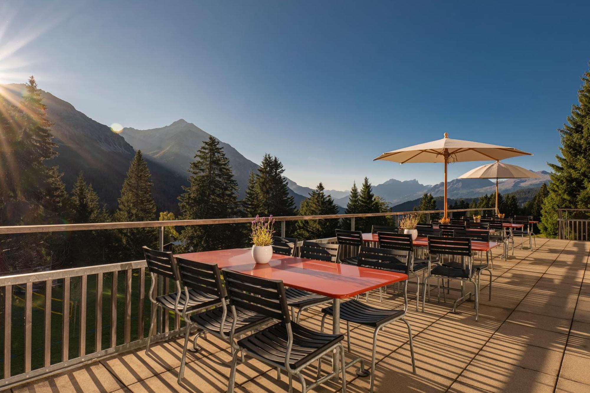 Valbella-Lenzerheide Youth Hostel Exterior photo