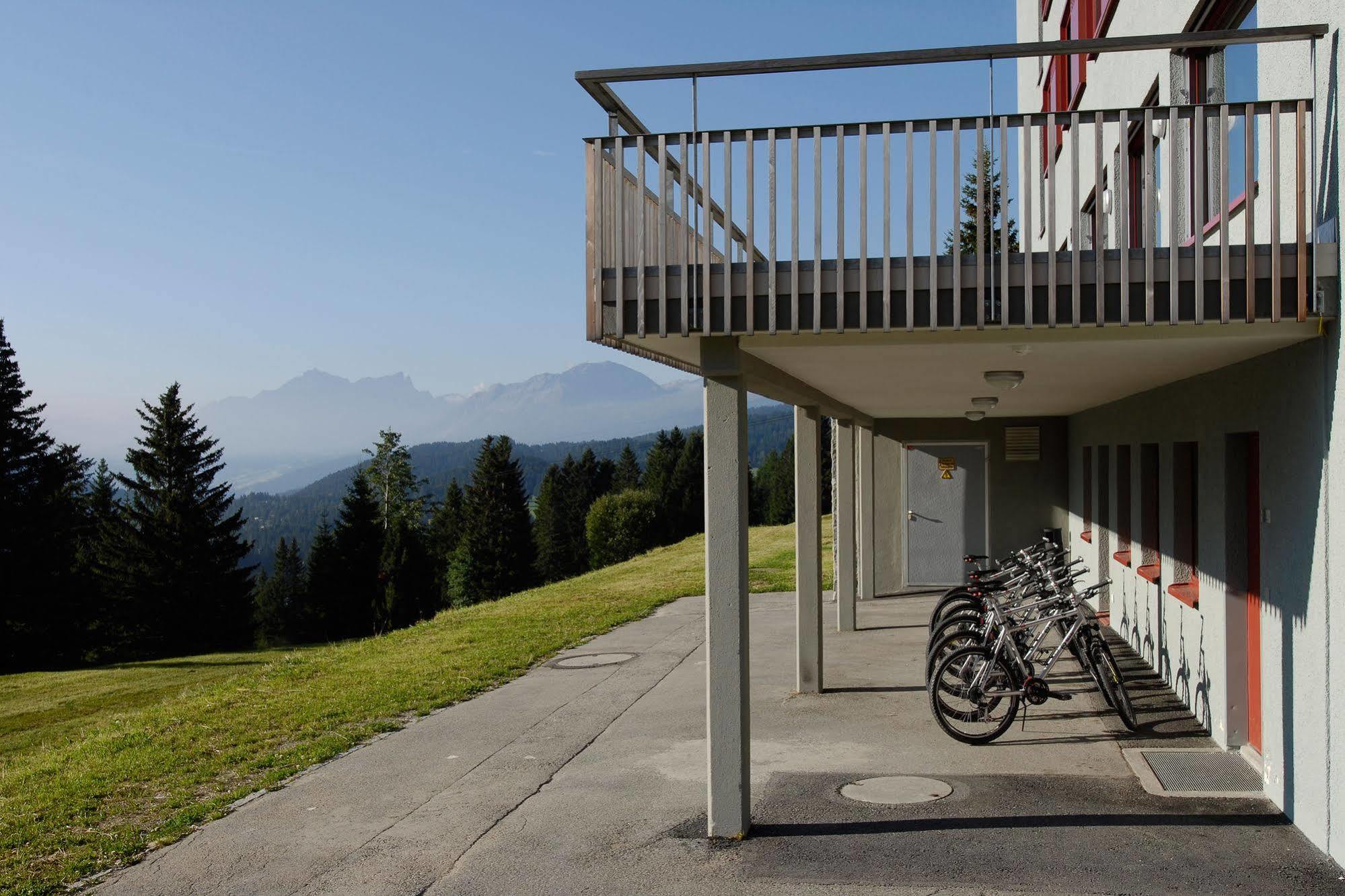 Valbella-Lenzerheide Youth Hostel Exterior photo