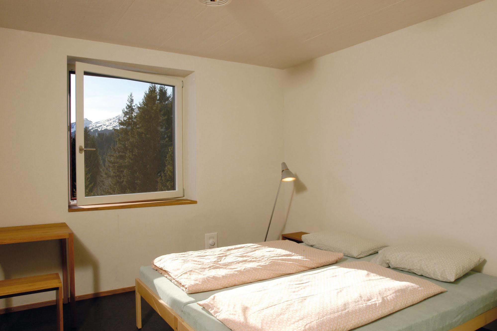 Valbella-Lenzerheide Youth Hostel Exterior photo